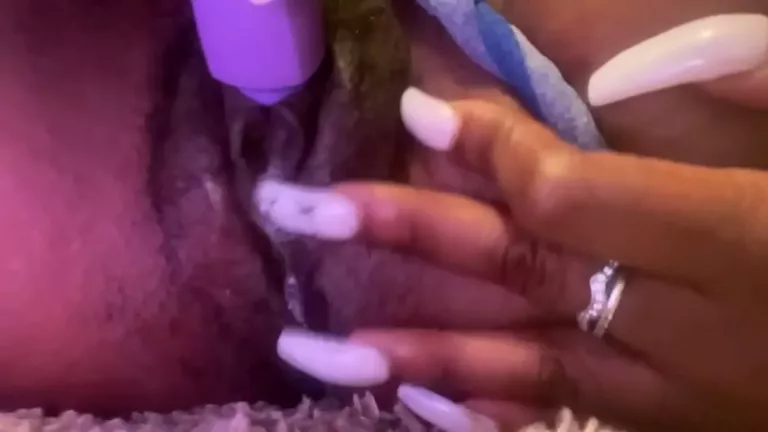 Ebony Pussy, Ebony Solo